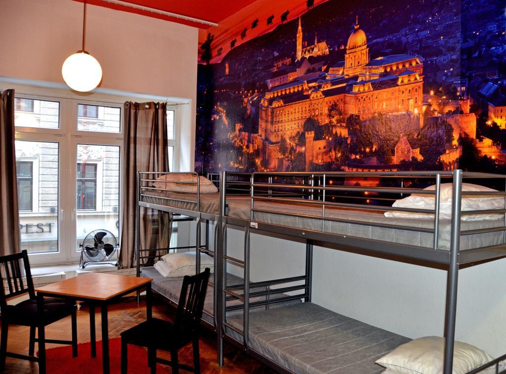 Cooltour Hostel - Budapest — Photos 1